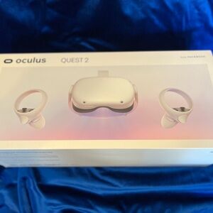 Oculus Quest 2 128GB Headset with controllers
